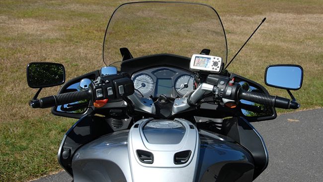 Выбор универсальных зеркал на мотоцикл и их настройка