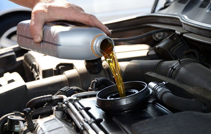 менять масло в машине